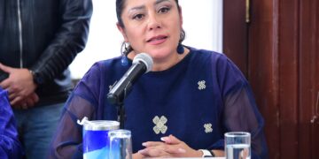 Bravo Espinosa cuestiona descentralización y accesibilidad cultural