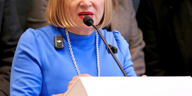 Legisladora Garza cuestiona legalidad del PGD; Lobo respalda proyectos de METRÓPOLIS