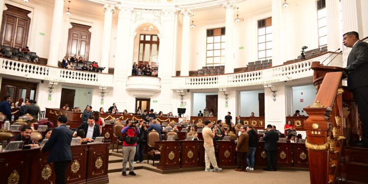 Crece el número de carpetas por despojo en la capital