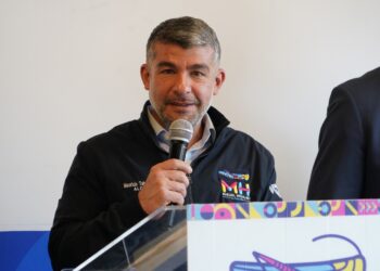 ¡Los Ojos de la Capital!