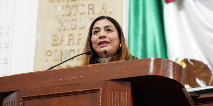 Congreso de la CDMX impulsa sensibilización para una convivencia armónica entre personas y animales