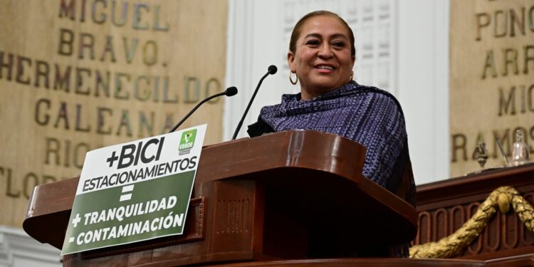 Diputada del PVEM propone biciestacionamientos obligatorios en CDMX