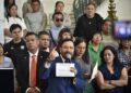 “GOLPES Y ESPOSAS POR PROTESTAR”
