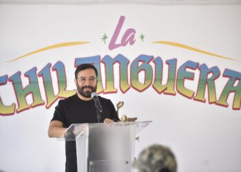 Víctor Romo exhibe a Tabe por permisos, extorsión y 201 millones sin gastar