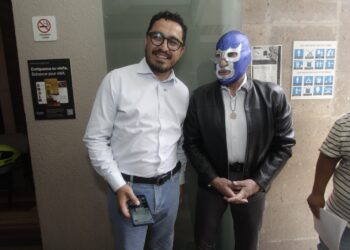Del barrio al ring: Emiliano Álvarez apuesta por la lucha libre para impulsar a jóvenes de la GAM