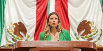 Elvia Estrada liga Independencia con justicia y medio ambiente