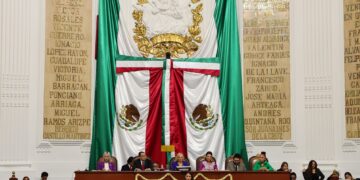 Atayde propone fondo contra baches en CDMX