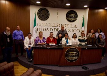 Martha Avila respalda a Palo Alto contra desalojos