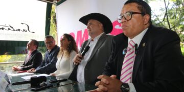 LeBarón cuestiona la división de poderes y exige defender derechos